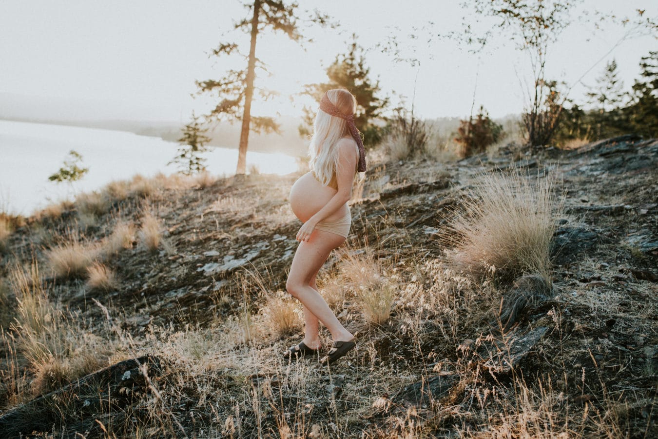 Kelowna maternity photography by Krista Evans