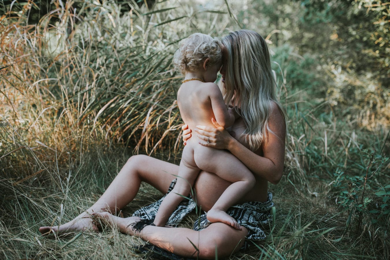 Kelowna maternity photography by Krista Evans